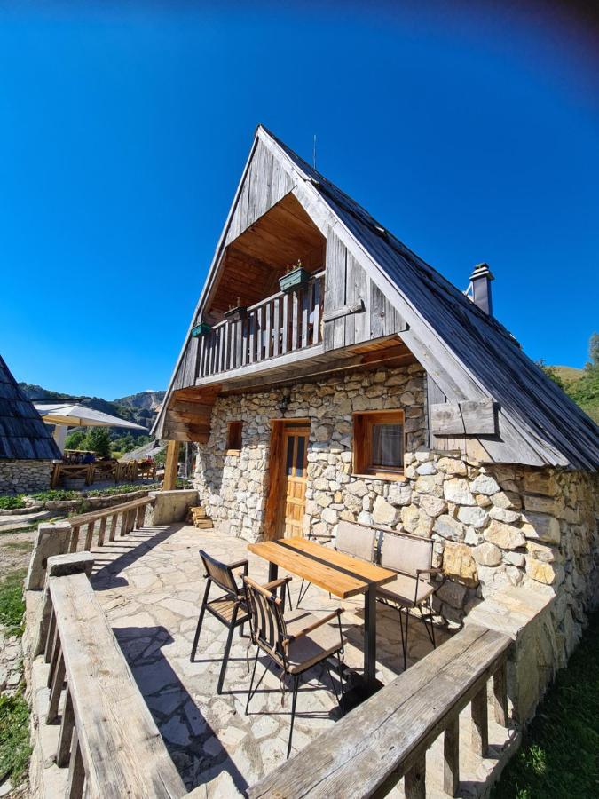 Eco Village Nevidio Poscenje Oda fotoğraf